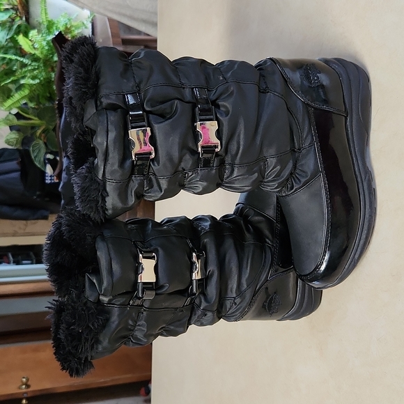 New Girls Totes Waterproof 2 Buckle Style Winter Boots Faux Fur Size 1 - Picture 12 of 12